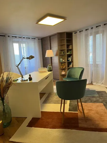 Image 3 de Delphine Perrillat-Amédée